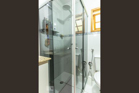 Casa à venda com 190m², 4 quartos e 4 vagas Casa à venda com 190m², 4 quartos e 4 vagasBanheiro suíte master