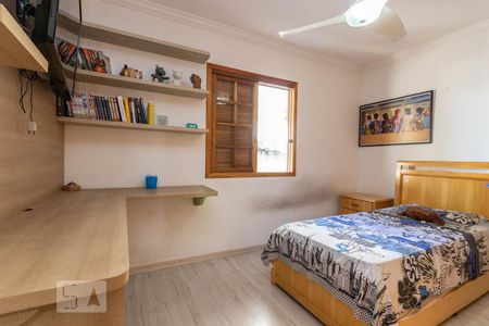 Casa à venda com 190m², 4 quartos e 4 vagas Casa à venda com 190m², 4 quartos e 4 vagasQuarto 1