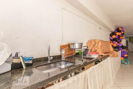 Casa à venda com 190m², 4 quartos e 4 vagas Casa à venda com 190m², 4 quartos e 4 vagasGaragem