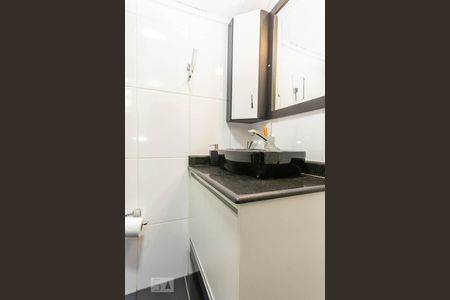 Casa à venda com 190m², 4 quartos e 4 vagas Casa à venda com 190m², 4 quartos e 4 vagasBanheiro suite 2