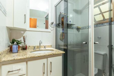 Casa à venda com 190m², 4 quartos e 4 vagas Casa à venda com 190m², 4 quartos e 4 vagasBanheiro suíte master