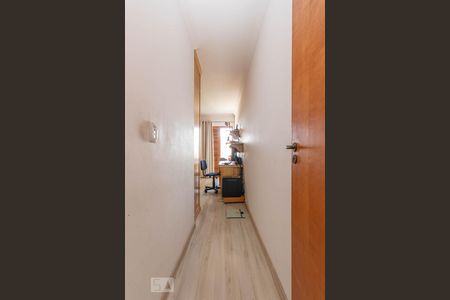 Casa à venda com 190m², 4 quartos e 4 vagas Casa à venda com 190m², 4 quartos e 4 vagasSuíte master