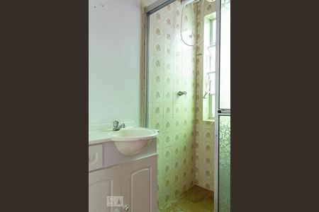 Banheiro de apartamento para alugar com 2 quartos, 59m² em Jardim Botânico, Porto Alegre