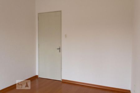 Quarto 1 de apartamento para alugar com 2 quartos, 59m² em Jardim Botânico, Porto Alegre