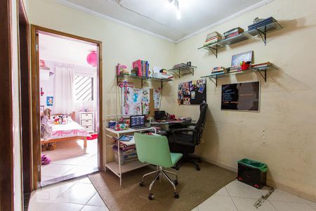 Casa à venda com 140m², 3 quartos e 2 vagasCorredor