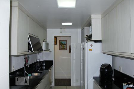 Apartamento à venda com 134m², 3 quartos e sem vagaCozinha