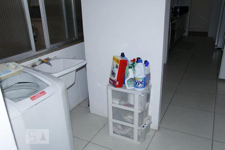 Apartamento à venda com 134m², 3 quartos e sem vagaÁrea de Serviço