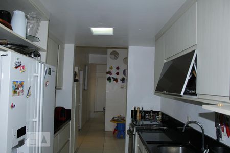 Apartamento à venda com 134m², 3 quartos e sem vagaCozinha