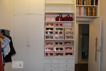 Apartamento à venda com 134m², 3 quartos e sem vagaEscritório