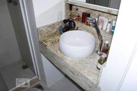 Apartamento à venda com 134m², 3 quartos e sem vagaBanheiro