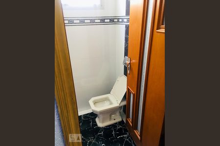 Casa à venda com 470m², 4 quartos e 7 vagas Casa à venda com 470m², 4 quartos e 7 vagasLavabo