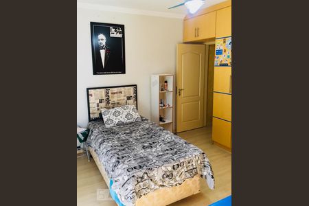Casa à venda com 470m², 4 quartos e 7 vagas Casa à venda com 470m², 4 quartos e 7 vagasQuarto Suíte 3