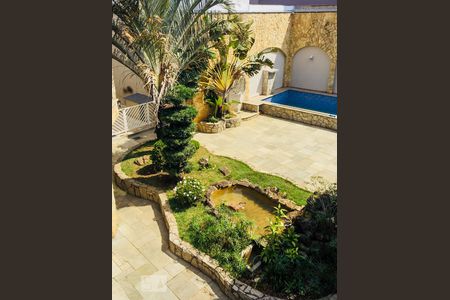 Casa à venda com 470m², 4 quartos e 7 vagas Casa à venda com 470m², 4 quartos e 7 vagasLago