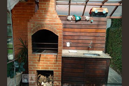 Casa à venda com 200m², 3 quartos e 1 vaga