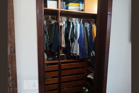 Casa à venda com 200m², 3 quartos e 1 vaga