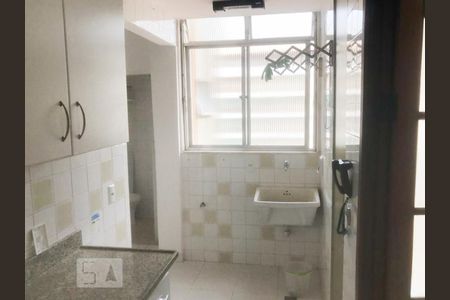 Apartamento à venda com 59m², 2 quartos e 1 vaga Apartamento à venda com 59m², 2 quartos e 1 vagaCozinha e Área de Serviço