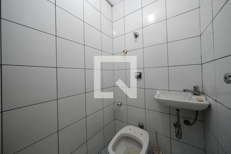 Lavabo de apartamento para alugar com 3 quartos, 124m² em Vila Mesquita, São Paulo
