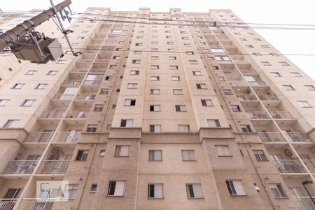 Apartamento à venda com 47m², 2 quartos e 1 vaga Apartamento à venda com 47m², 2 quartos e 1 vagaFachada