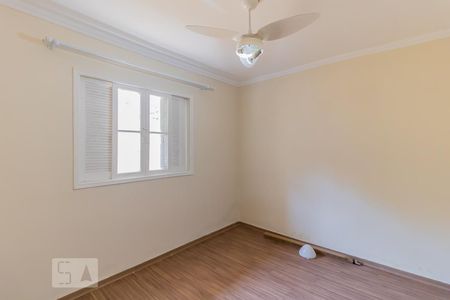 Quarto 2 de casa para alugar com 3 quartos, 200m² em Vila Ré, São Paulo
