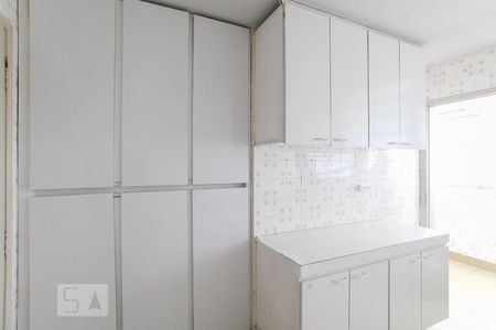 Apartamento para alugar com 76m², 2 quartos e 1 vaga Apartamento para alugar com 76m², 2 quartos e 1 vagaCozinha