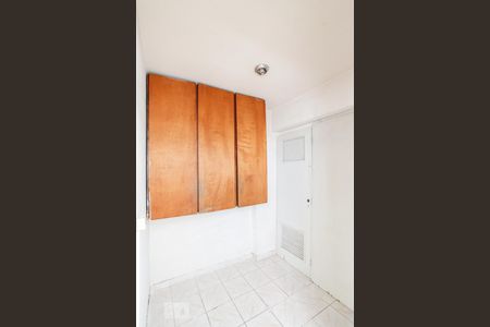 Apartamento para alugar com 76m², 2 quartos e 1 vaga Apartamento para alugar com 76m², 2 quartos e 1 vagaQuarto de Serviço