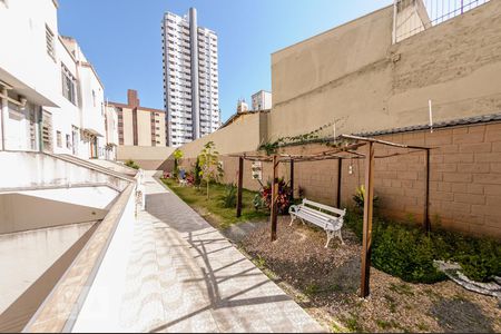 Apartamento à venda com 91m², 2 quartos e sem vaga Apartamento à venda com 91m², 2 quartos e sem vagaÁrea Comum - Jardim Fundos