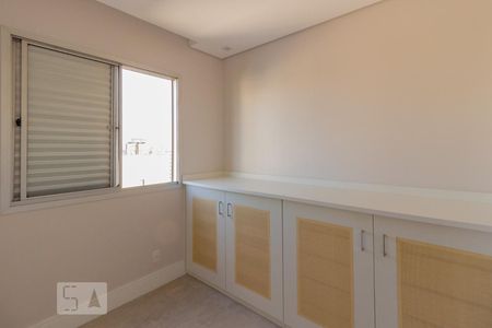 Quarto 3 de apartamento para alugar com 3 quartos, 69m² em Vila Sofia, São Paulo