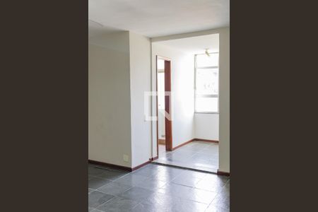 Apartamento à venda com 120m², 4 quartos e 2 vagas Apartamento à venda com 120m², 4 quartos e 2 vagasQuarto 2 - Suíte