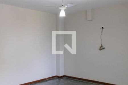Apartamento à venda com 120m², 4 quartos e 2 vagas Apartamento à venda com 120m², 4 quartos e 2 vagasQuarto 2 - Suíte