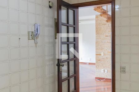 Apartamento à venda com 120m², 4 quartos e 2 vagas Apartamento à venda com 120m², 4 quartos e 2 vagasCozinha