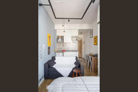 Quarto de kitnet/studio para alugar com 1 quarto, 26m² em República, São Paulo