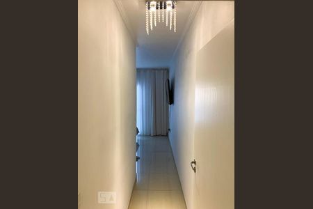 Casa à venda com 350m², 4 quartos e 5 vagasCorredor