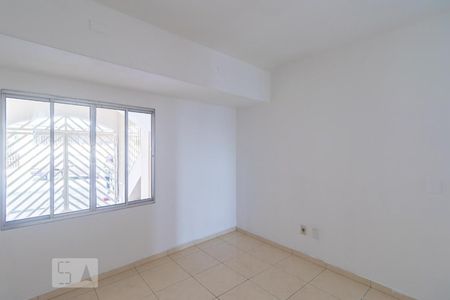 Sala de casa para alugar com 2 quartos, 65m² em Parque Císper, São Paulo