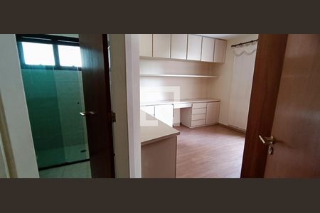 Apartamento para alugar com 185m², 3 quartos e 3 vagasSuíte 2