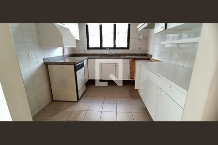 Apartamento para alugar com 185m², 3 quartos e 3 vagasCozinha