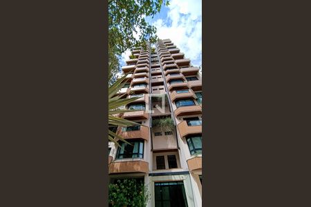 Apartamento para alugar com 185m², 3 quartos e 3 vagasFachada