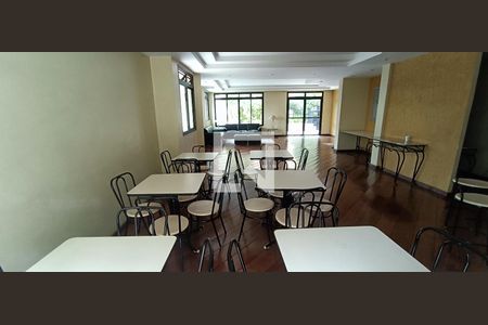 Apartamento para alugar com 185m², 3 quartos e 3 vagasÁrea comum - Salão de festas