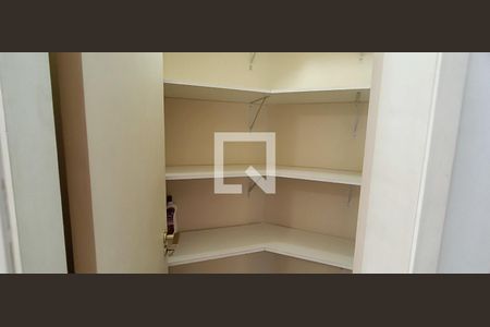 Apartamento para alugar com 185m², 3 quartos e 3 vagasArmário/Cozinha
