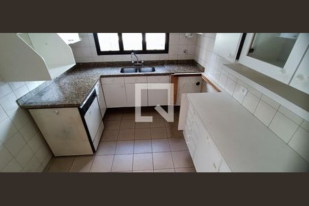 Apartamento para alugar com 185m², 3 quartos e 3 vagasCozinha