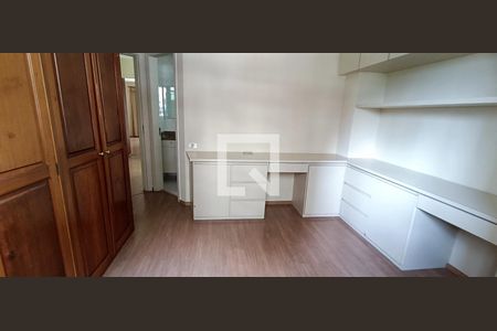 Apartamento para alugar com 185m², 3 quartos e 3 vagasSuíte 2