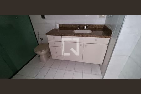 Apartamento para alugar com 185m², 3 quartos e 3 vagasBanheiro da Suíte 2