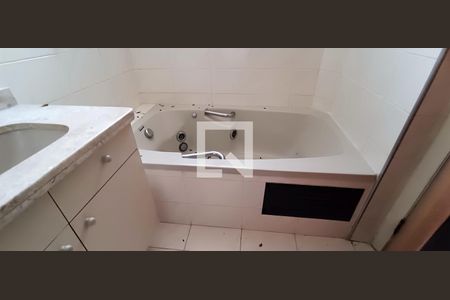 Apartamento para alugar com 185m², 3 quartos e 3 vagasBanheiro da Suíte 1