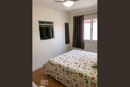 Casa à venda com 270m², 4 quartos e 4 vagas Casa à venda com 270m², 4 quartos e 4 vagasQuarto 2