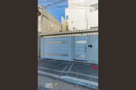 Casa de condomínio à venda com 54m², 2 quartos e 1 vagaFachada