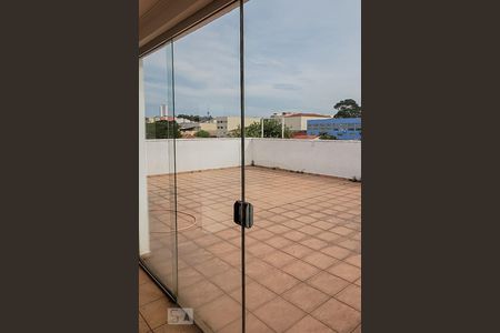 Apartamento à venda com 130m², 3 quartos e 2 vagas Apartamento à venda com 130m², 3 quartos e 2 vagasCobertura