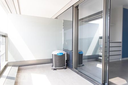 Varanda de kitnet/studio para alugar com 1 quarto, 28m² em República, São Paulo