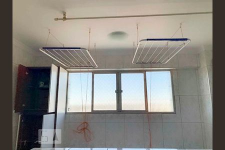 Apartamento à venda com 72m², 2 quartos e sem vagaÁrea de Serviço