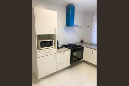 Casa à venda com 350m², 2 quartos e 2 vagasCozinha
