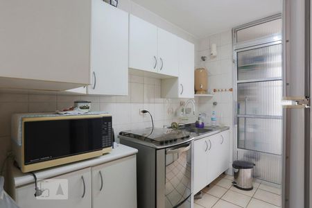 Apartamento à venda com 60m², 2 quartos e 1 vaga Apartamento à venda com 60m², 2 quartos e 1 vagaCozinha - Armários