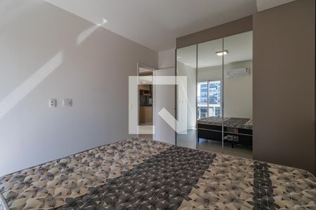 Quarto de apartamento para alugar com 1 quarto, 50m² em Empresarial 18 do Forte, Barueri